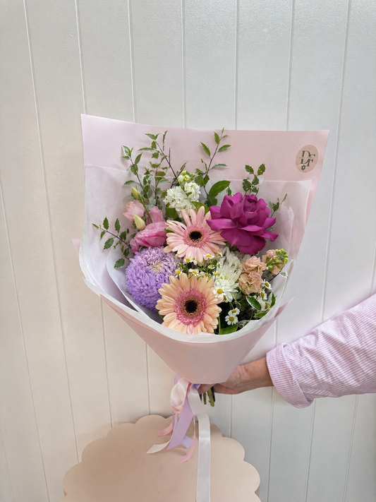 Spring Mum Regular Bouquet